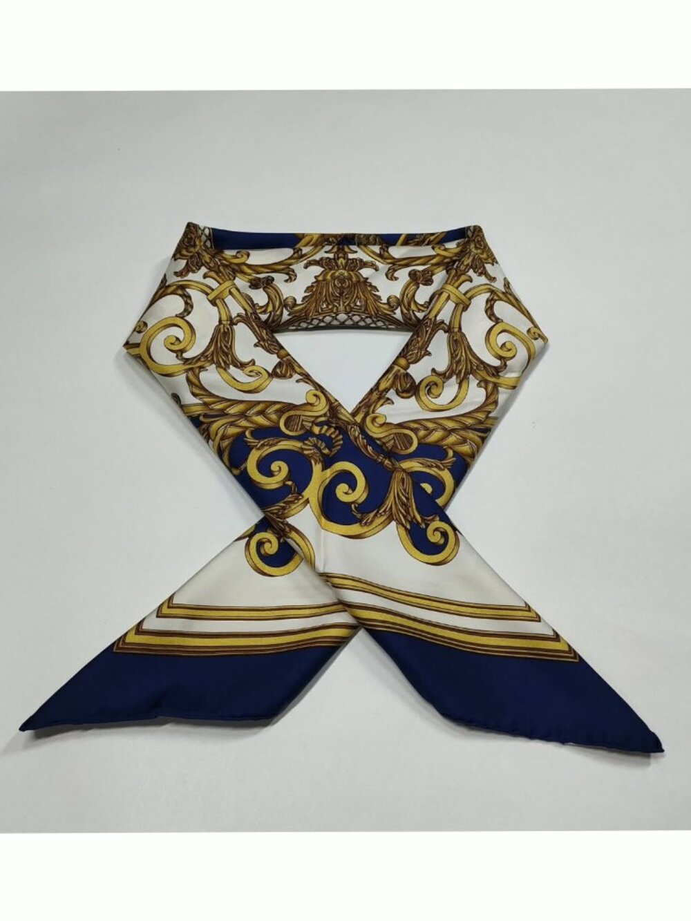 Authentic Hermès Silk Scarf Blue Gold Baroque Print Carré 90 - Picture 4 of 10